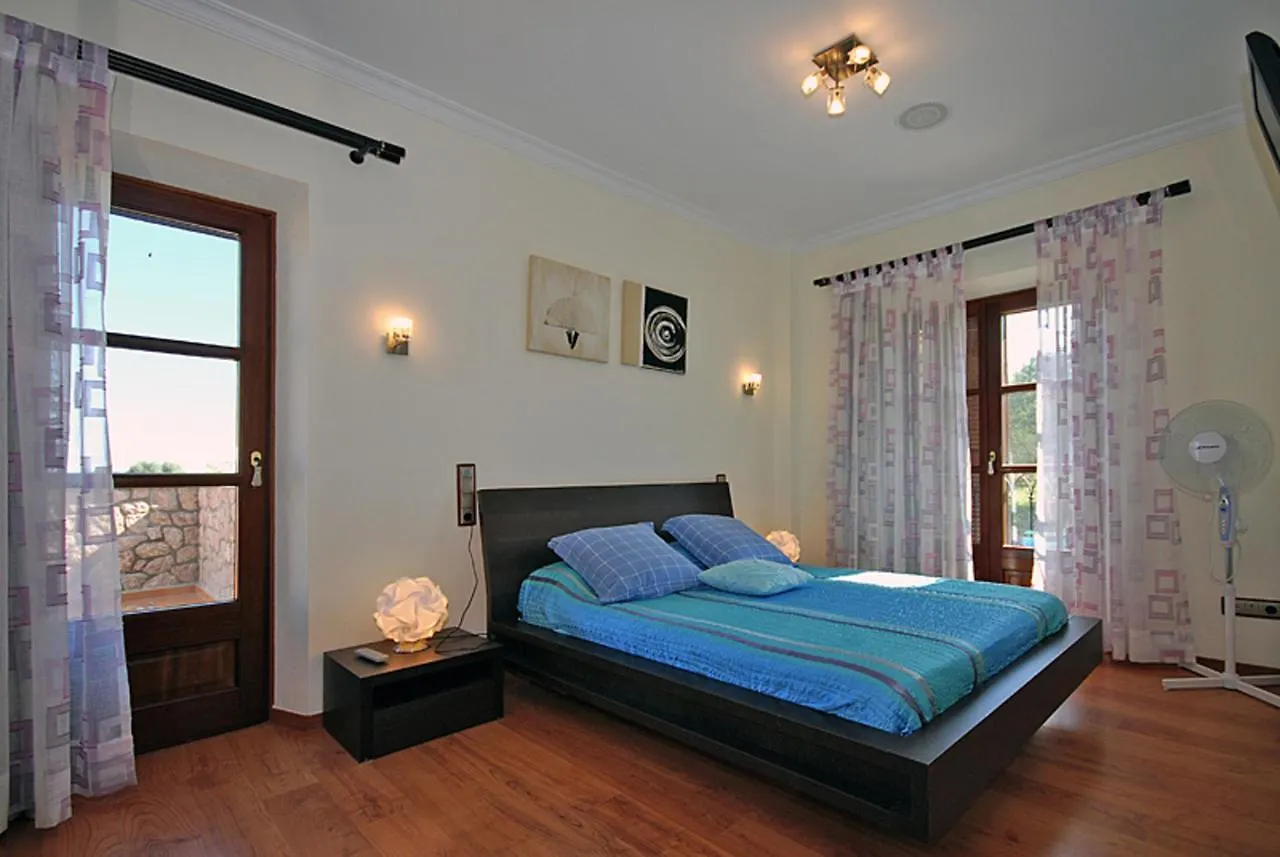 Canova Ariany Holiday home